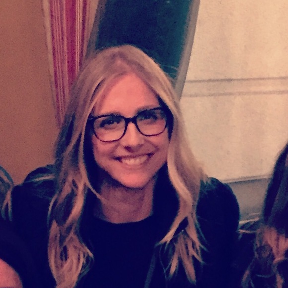 Meet your Posher, Joanna - Picture 1 of 1